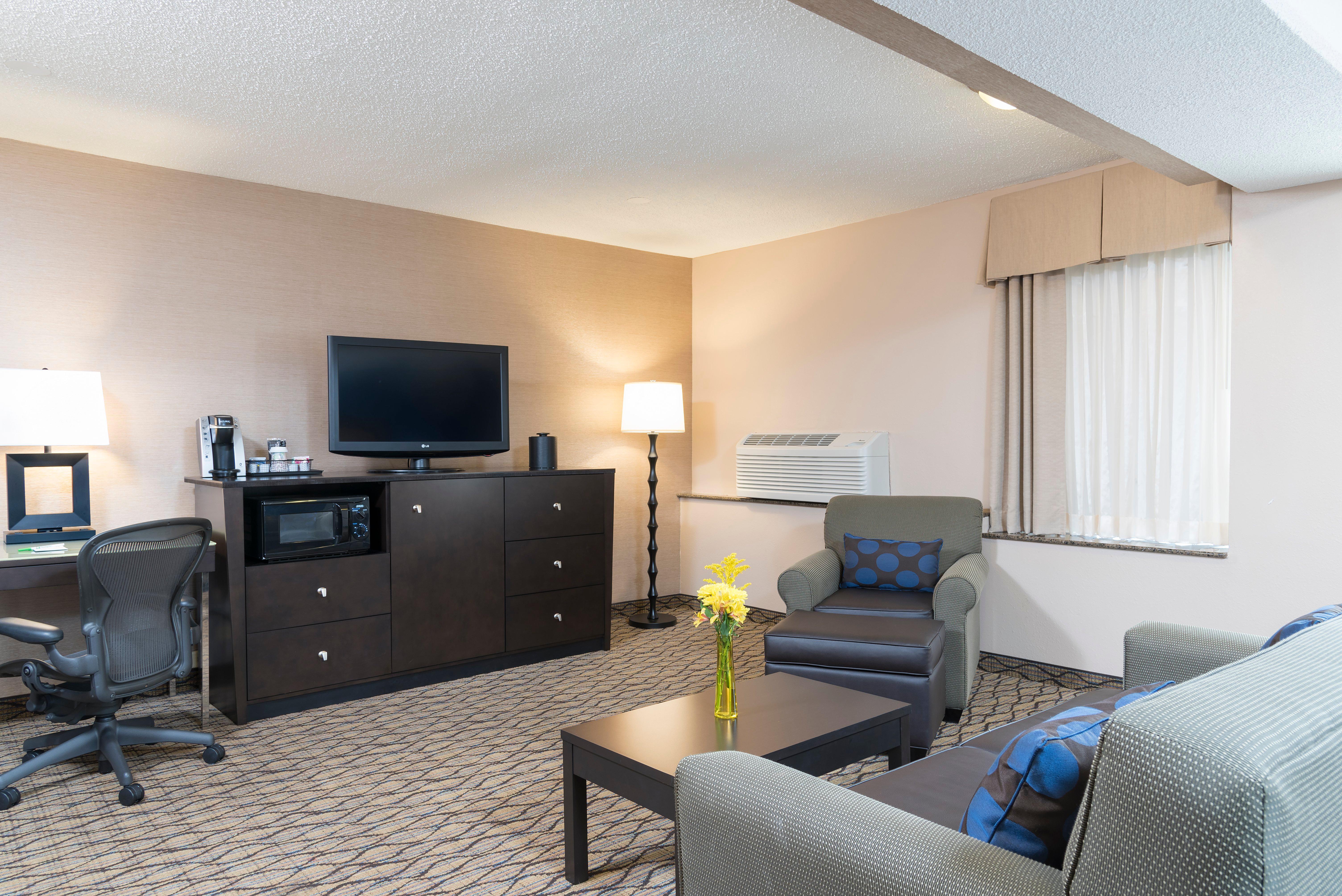 Holiday Inn Chicago - Elk Grove, An Ihg Hotel Elk Grove Village Bagian luar foto