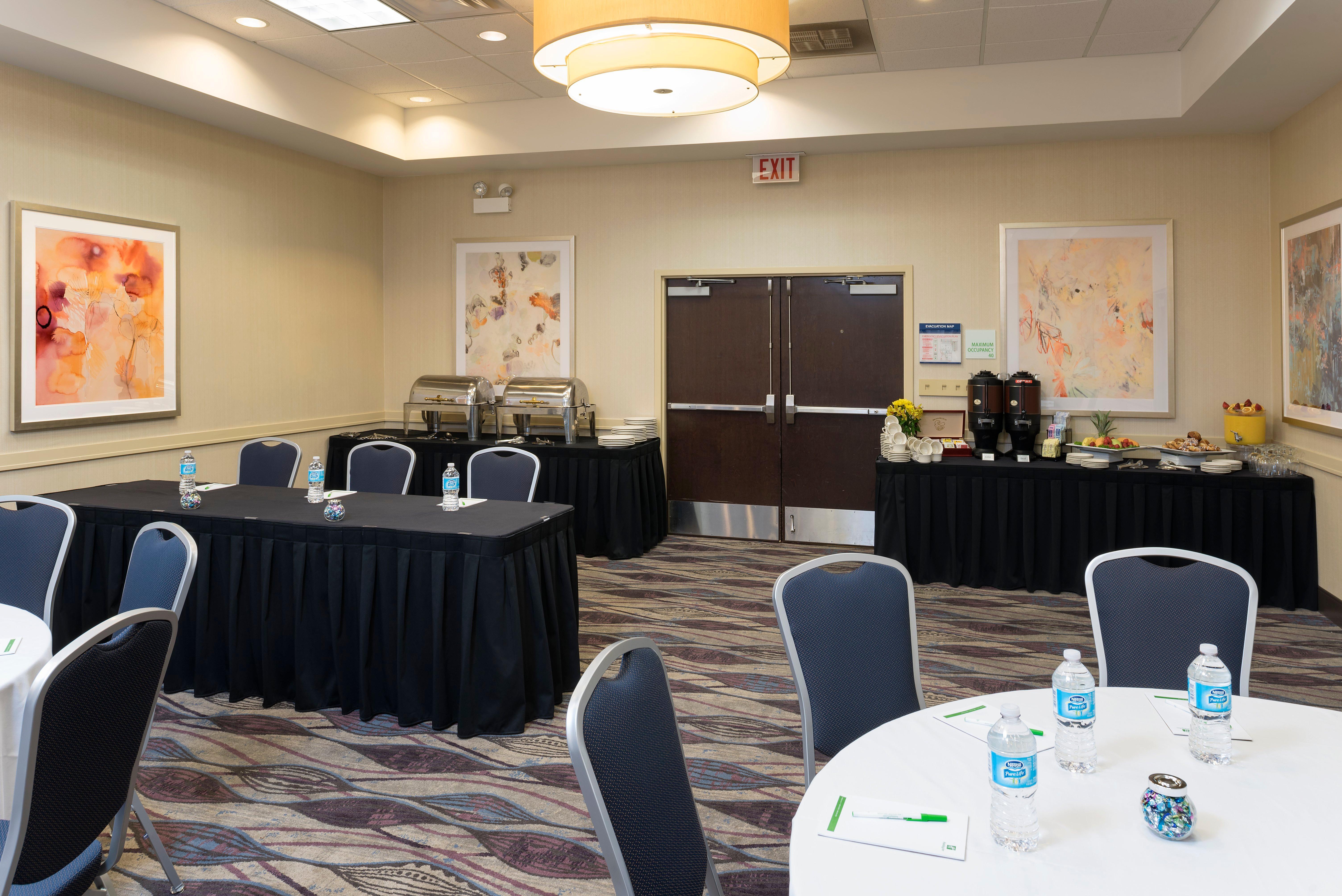 Holiday Inn Chicago - Elk Grove, An Ihg Hotel Elk Grove Village Bagian luar foto