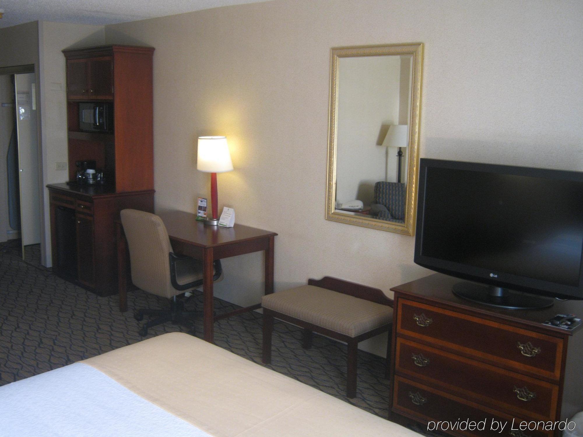 Holiday Inn Chicago - Elk Grove, An Ihg Hotel Elk Grove Village Bagian luar foto