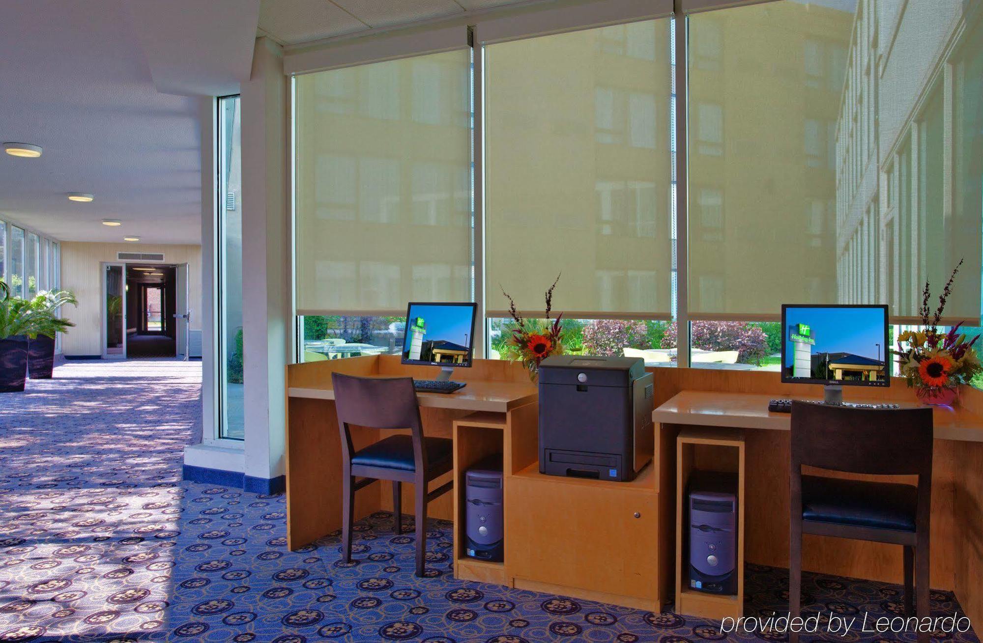 Holiday Inn Chicago - Elk Grove, An Ihg Hotel Elk Grove Village Bagian luar foto